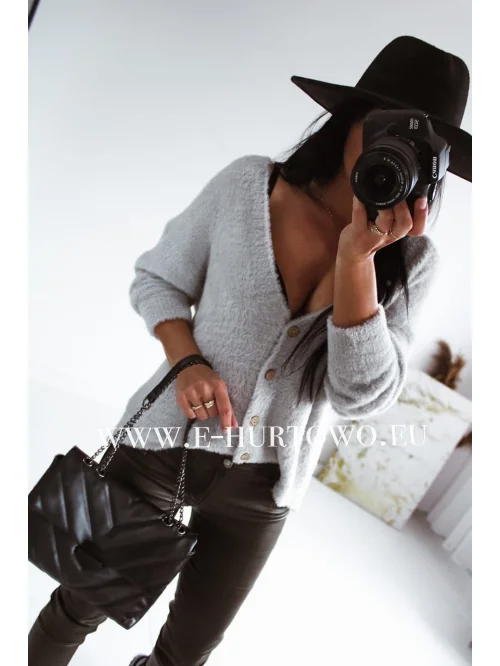 Sweterek damski UE0829