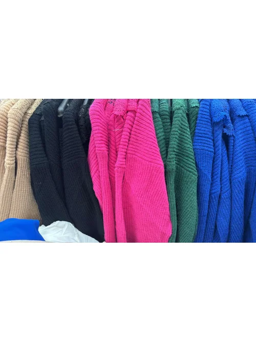 Swetry damskie SD3398