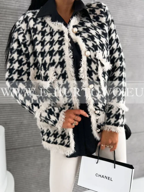 Narzutka damska UES693