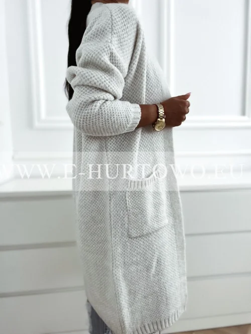 Sweterki narzutki damskie MT33698