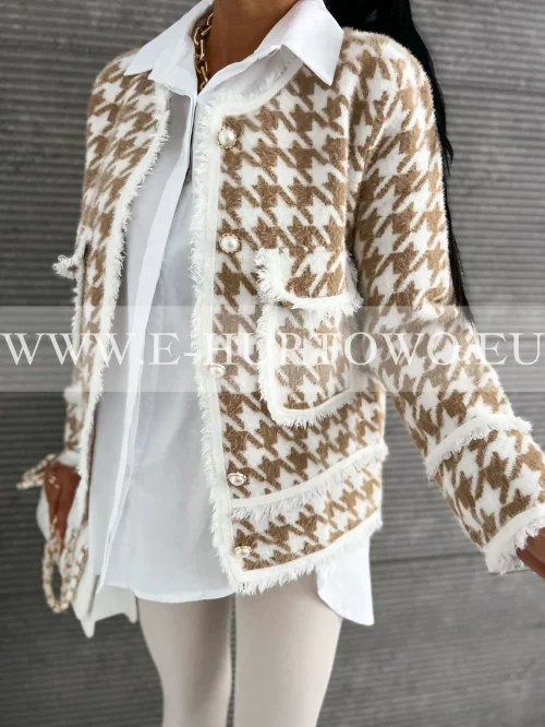 Narzutka damska UES693