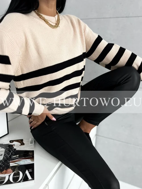 Sweterki damskie ZS5220