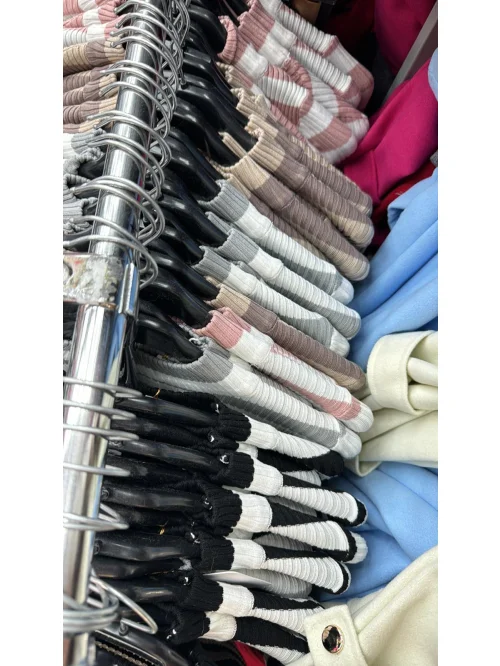 Bluzka sweterkowa DT7704