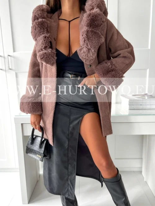 Płaszcz damski typu Alpaka FD292