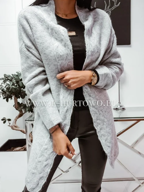 Swetereki damskie MOT02034