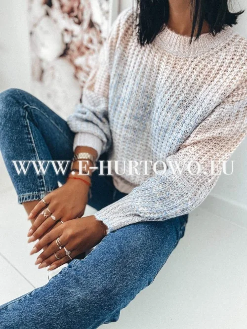 Swetry damskie E3381