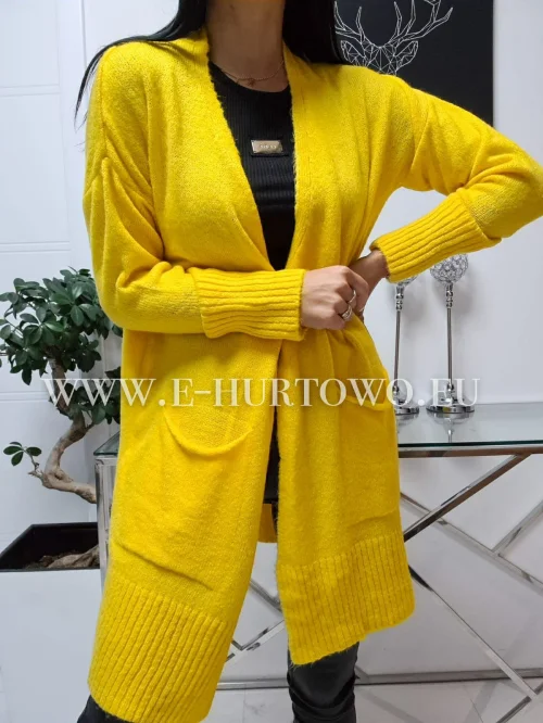 Swetereki damskie MOT02032