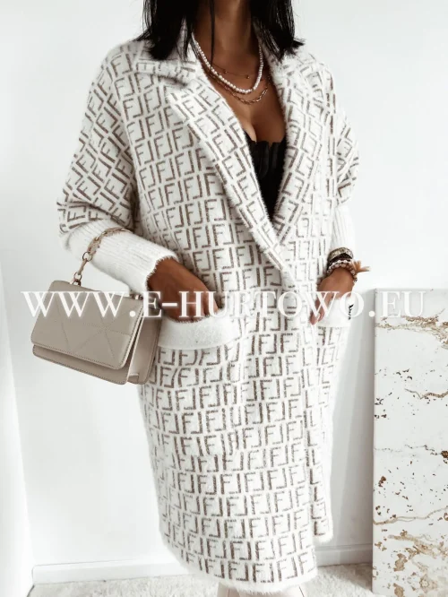 Płaszcz damski typu alpaka SA3811