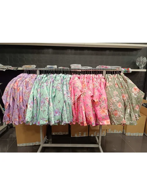 Kurtka damska E33201